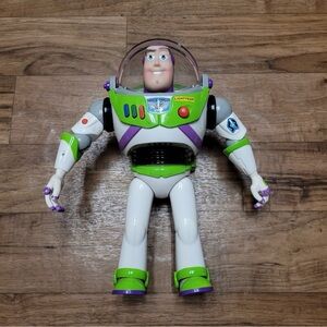 BUZZ LIGHTYEAR - TOY STORY *live action figure*